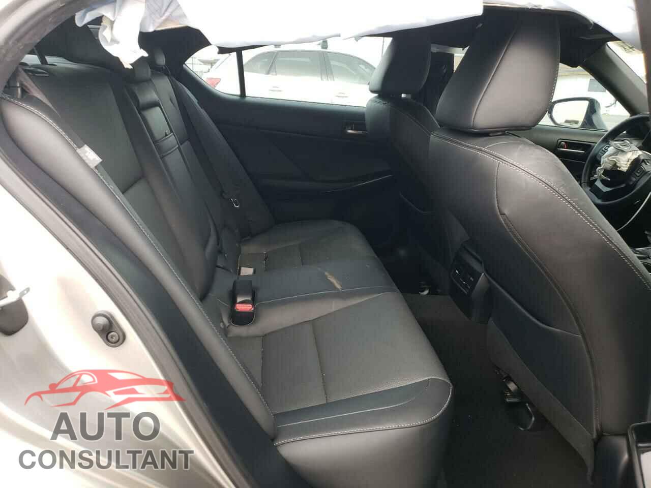 LEXUS IS 2021 - JTHCA1D25M5115938