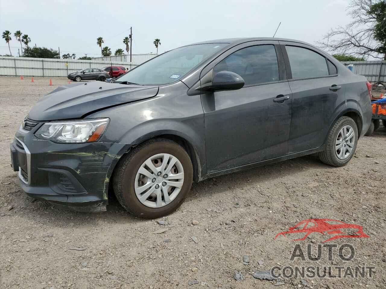 CHEVROLET SONIC 2018 - 1G1JB5SH4J4104850