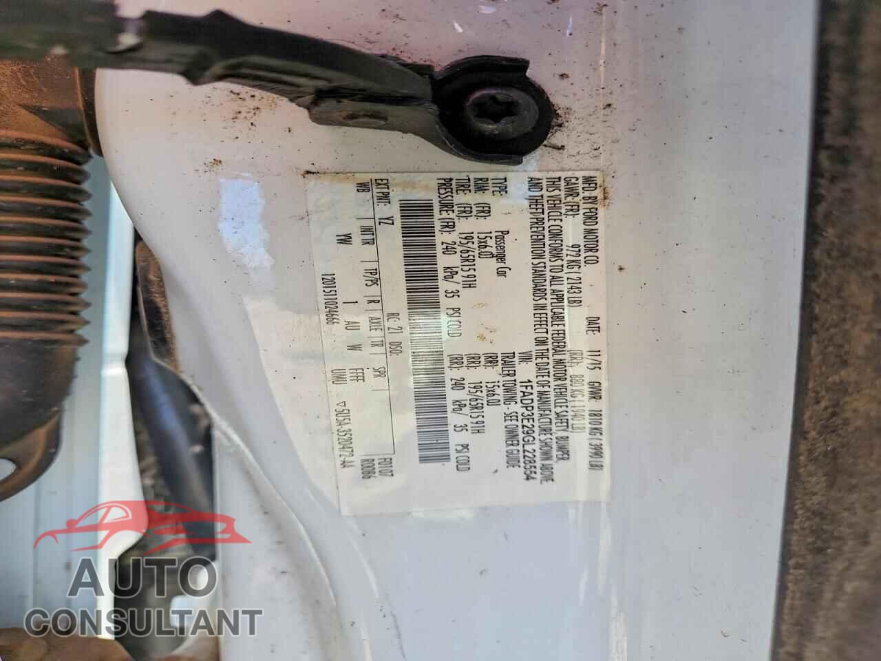 FORD FOCUS 2016 - 1FADP3E29GL228554