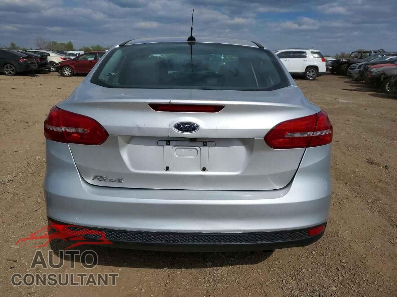 FORD FOCUS 2017 - 1FADP3E29HL270076