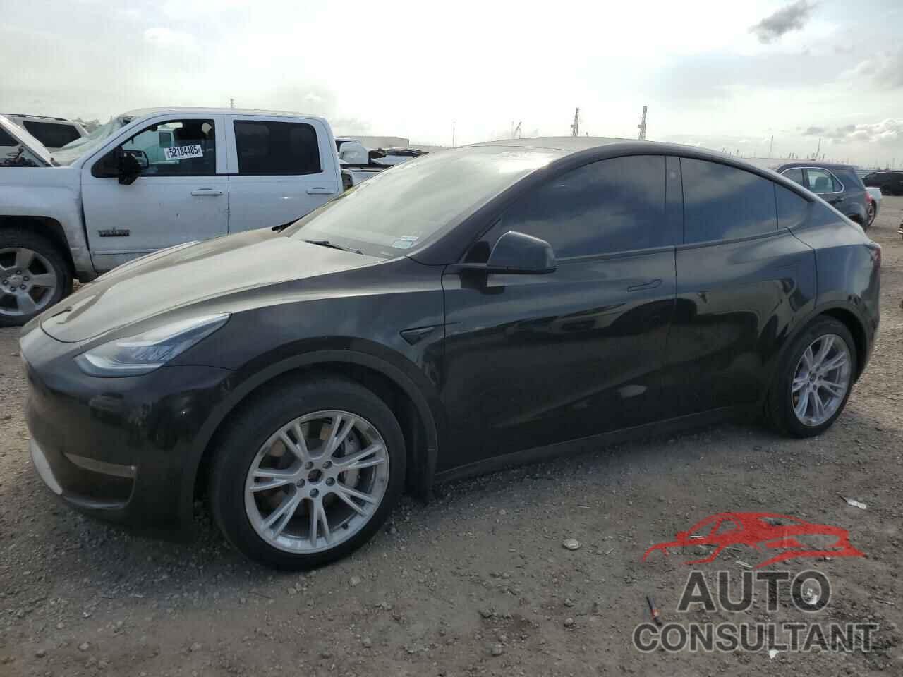 TESLA MODEL Y 2023 - 7SAYGDEEXPA096418