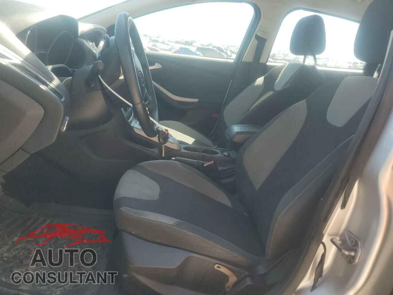 FORD FOCUS 2012 - 1FAHP3F21CL346852