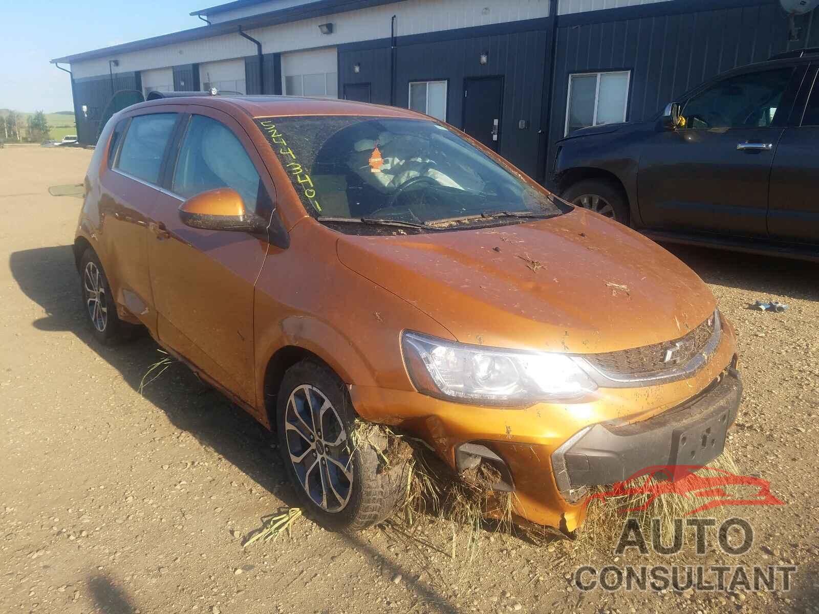 CHEVROLET SONIC 2018 - 1G1JD6SB9J4106170