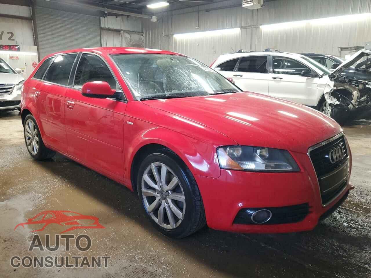 AUDI A3 2011 - WAUBJBFM9BA056329