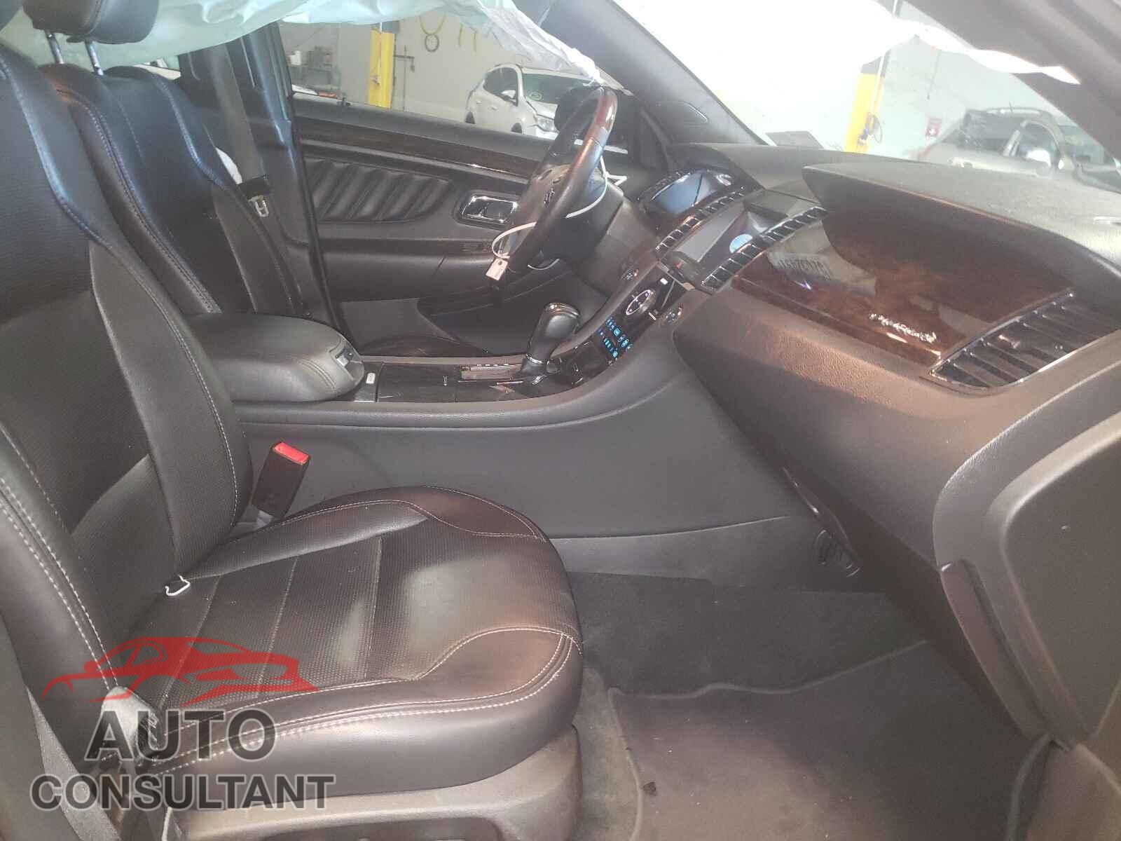 FORD TAURUS 2017 - 1FAHP2F8XHG104155