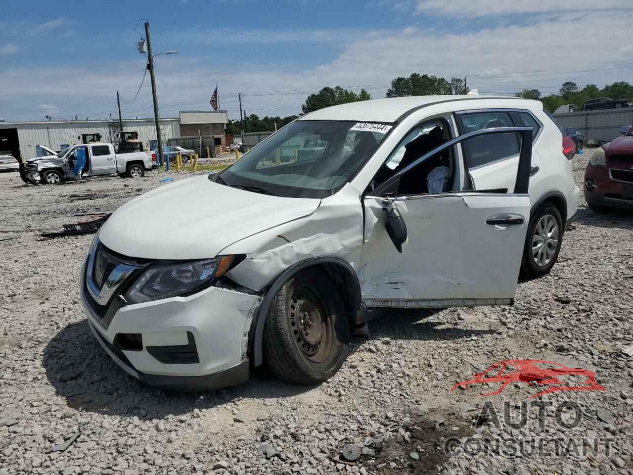 NISSAN ROGUE 2017 - KNMAT2MT5HP582434