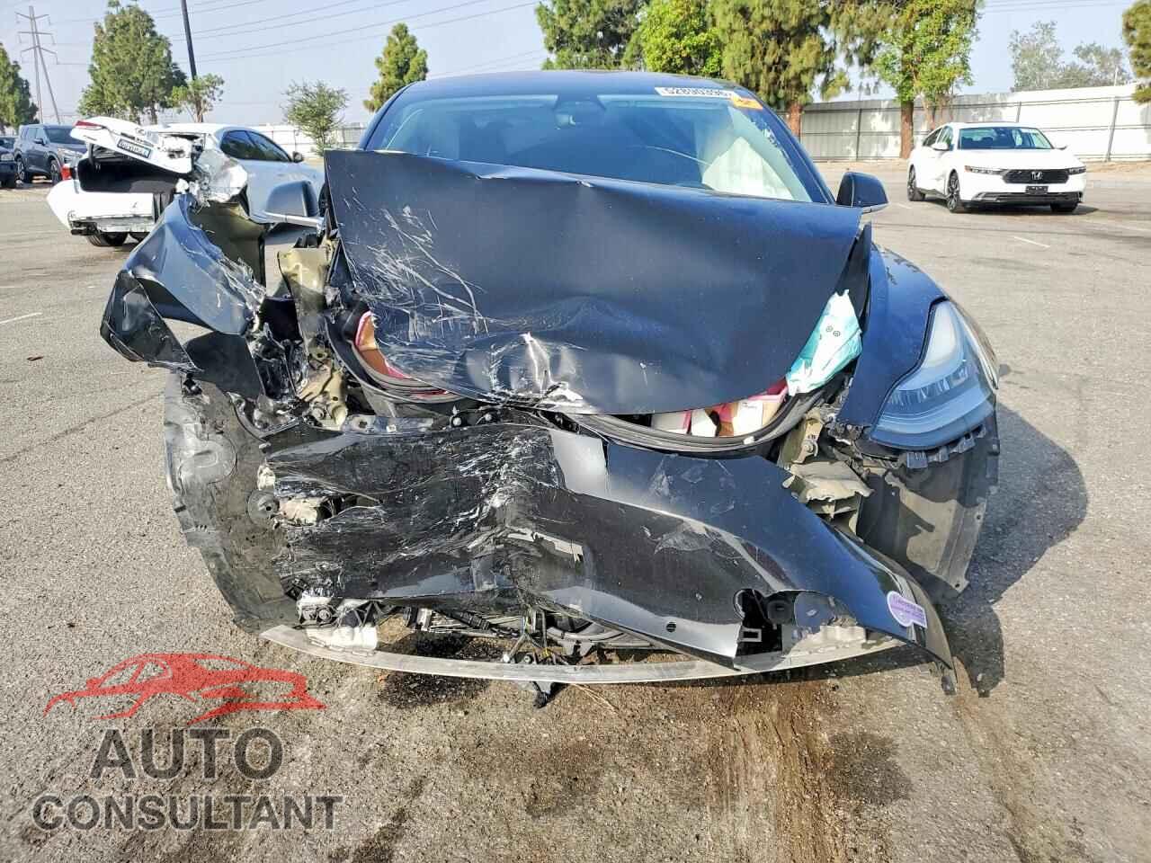 TESLA MODEL 3 2018 - 5YJ3E1EA0JF149310