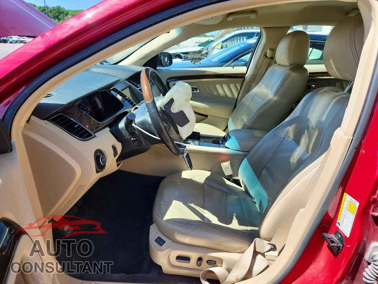 FORD TAURUS 2017 - 1FAHP2F82HG129874