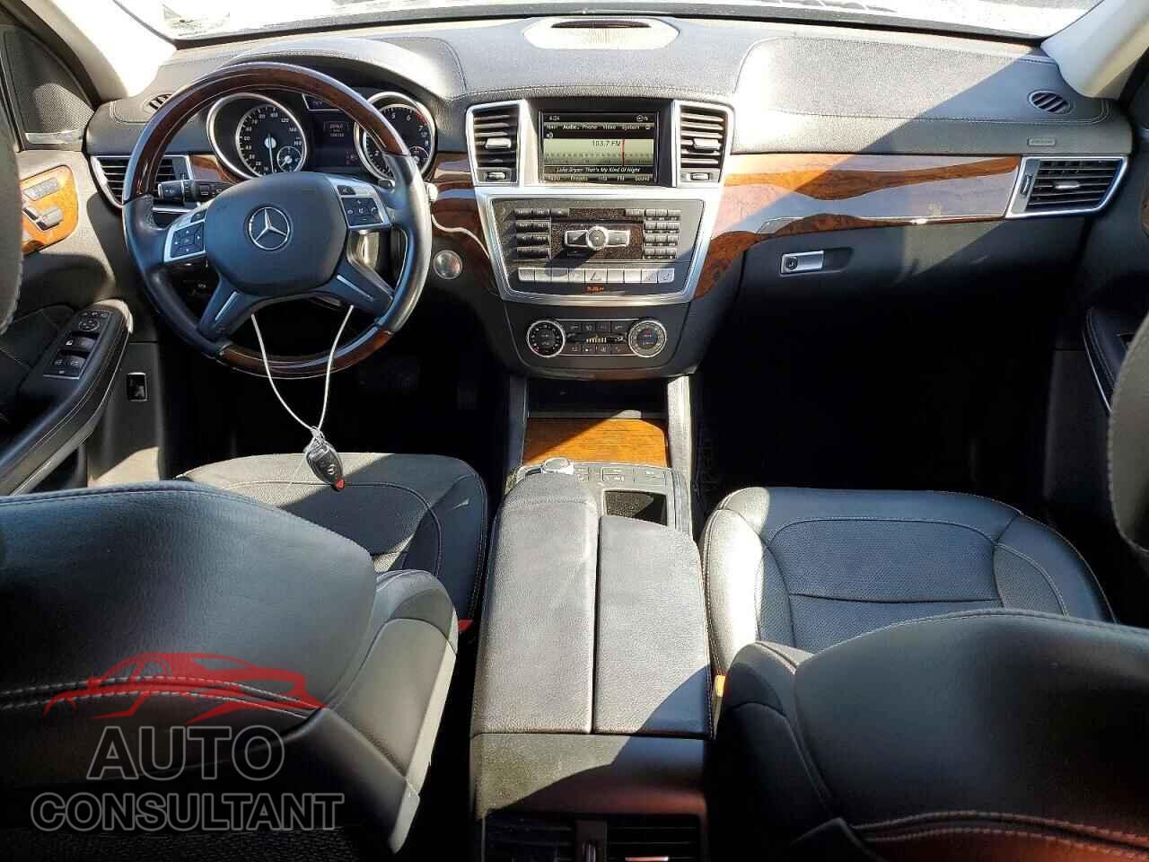 MERCEDES-BENZ GL-CLASS 2014 - 4JGDF7DE9EA376319