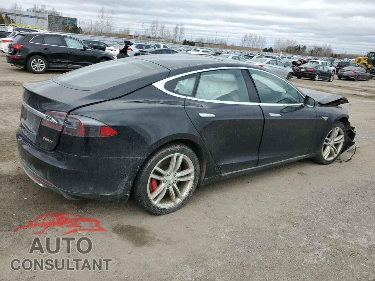TESLA MODEL S 2015 - 5YJSA1E48FF107573