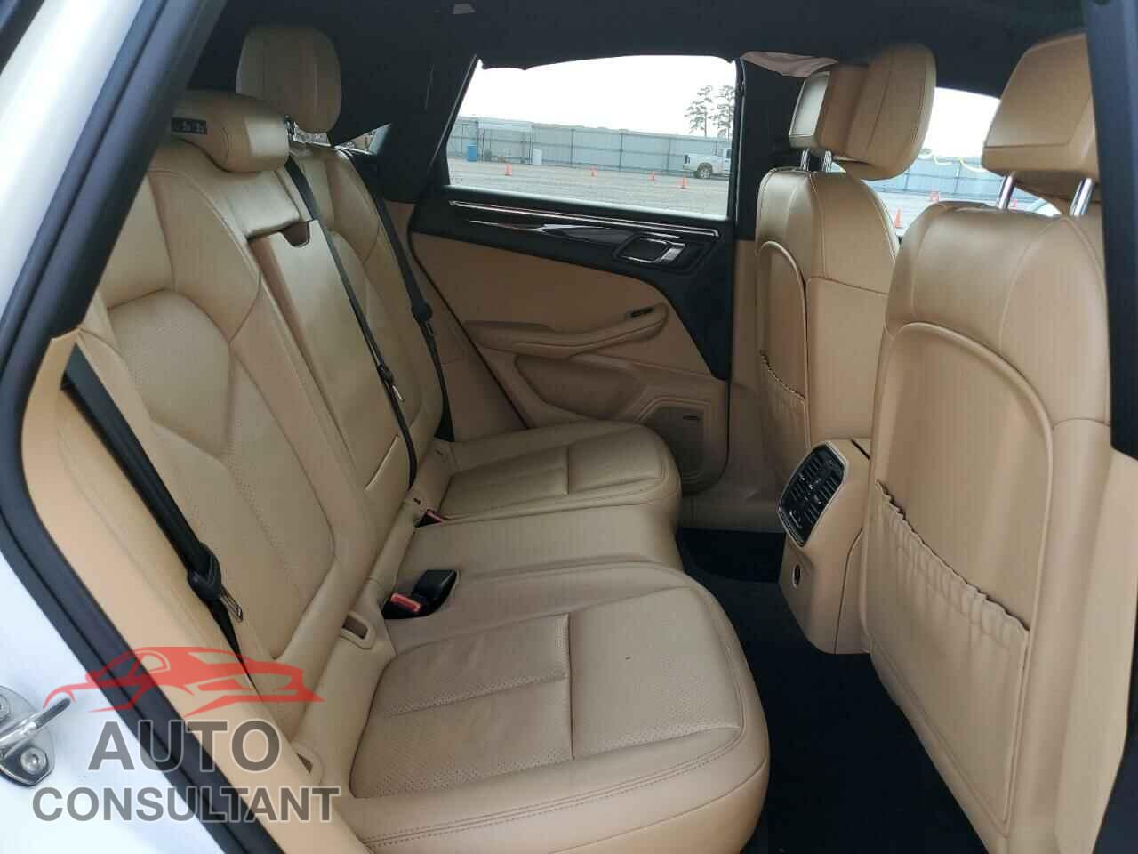 PORSCHE MACAN 2017 - WP1AA2A59HLB05605