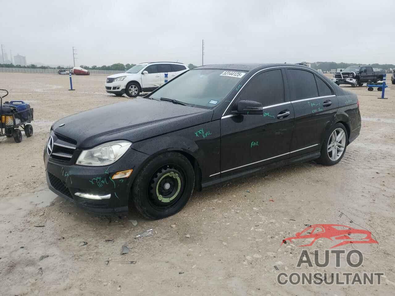 MERCEDES-BENZ C-CLASS 2014 - WDDGF4HBXEA952747