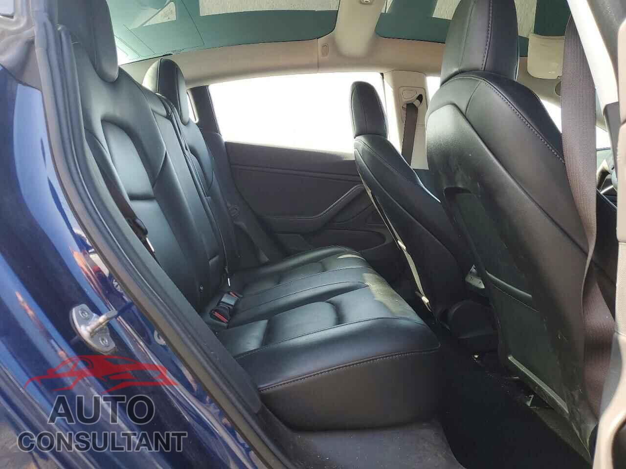 TESLA MODEL 3 2018 - 5YJ3E1EB4JF105335