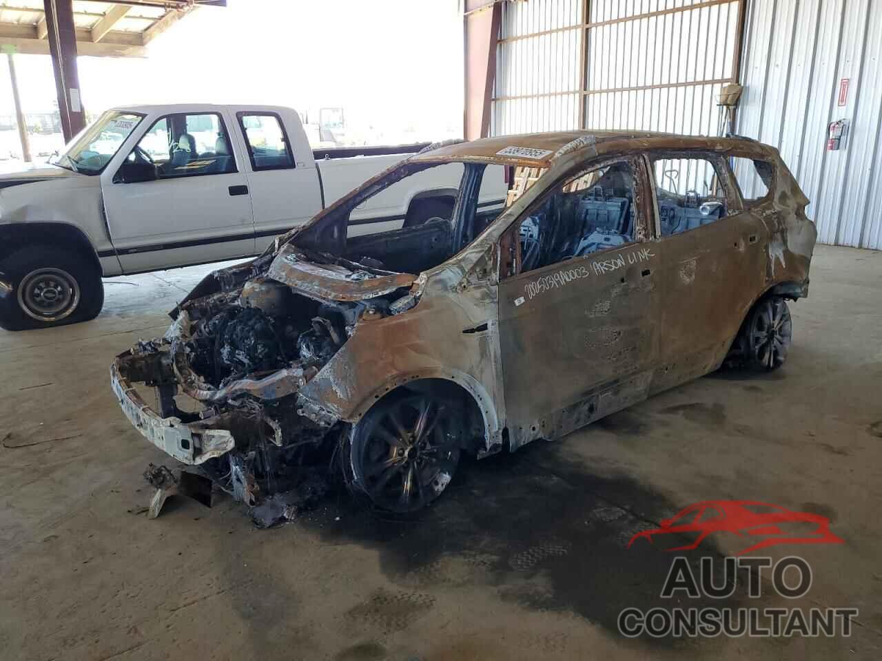 FORD ESCAPE 2018 - 1FMCU0GD9JUC20527