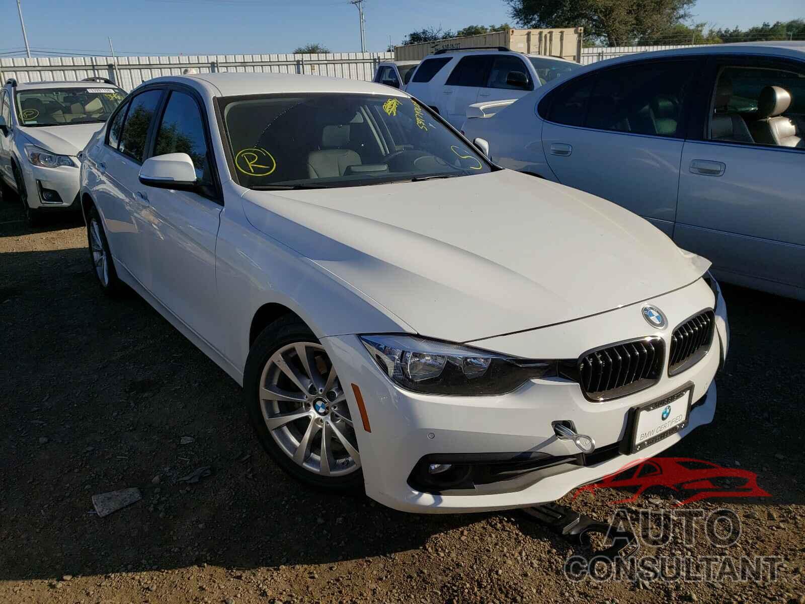 BMW 3 SERIES 2017 - WBA8E1G30HNU17592