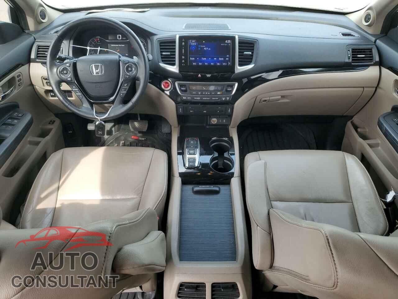 HONDA PILOT 2018 - 5FNYF5H94JB024502