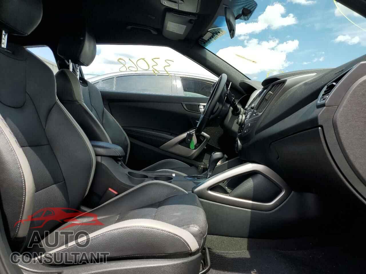 HYUNDAI VELOSTER 2017 - KMHTC6AE7HU312866