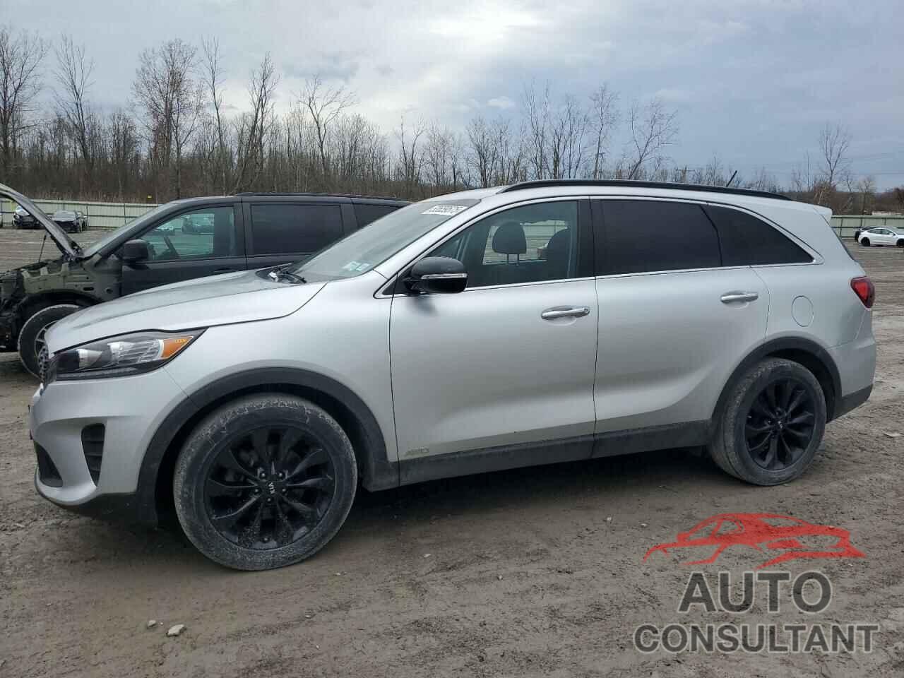 KIA SORENTO 2019 - 5XYPGDA50KG584618