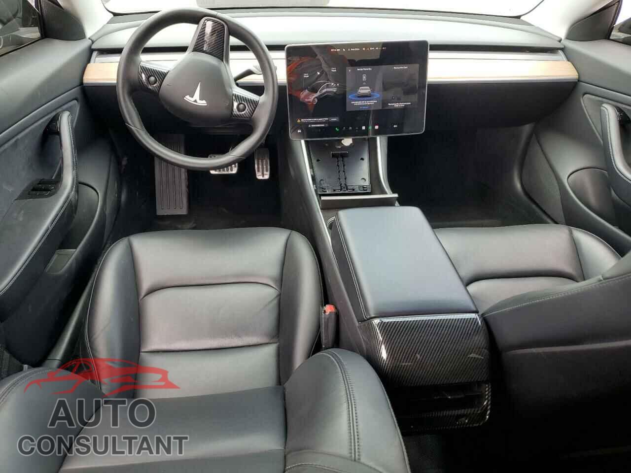 TESLA MODEL 3 2019 - 5YJ3E1EB4KF437020