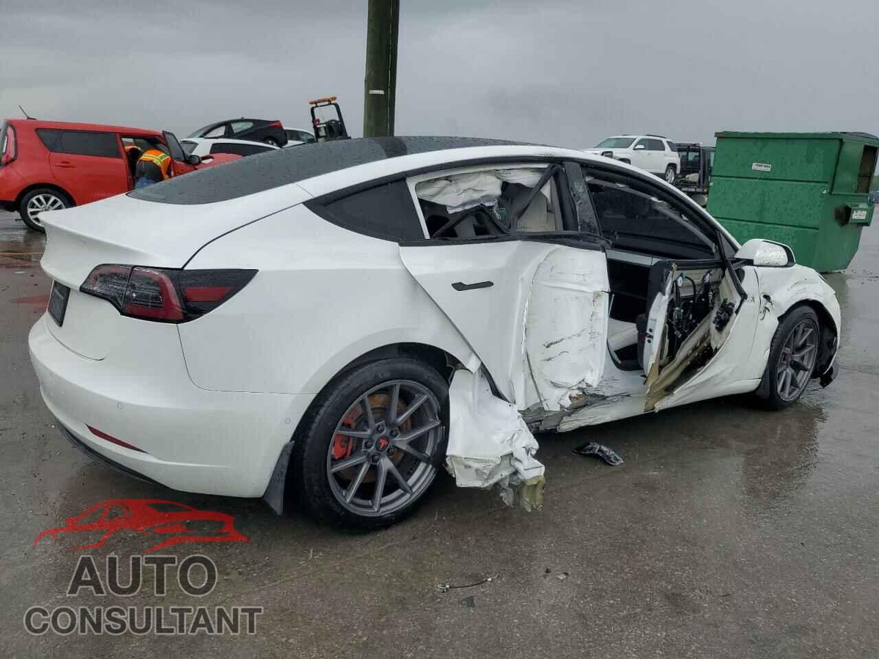 TESLA MODEL 3 2021 - 5YJ3E1EB9MF056752