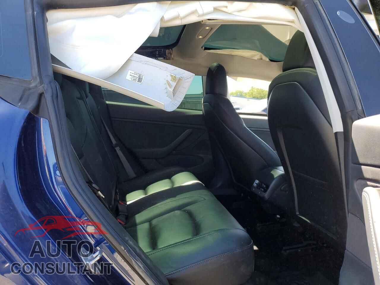 TESLA MODEL 3 2018 - 5YJ3E1EB5JF083989