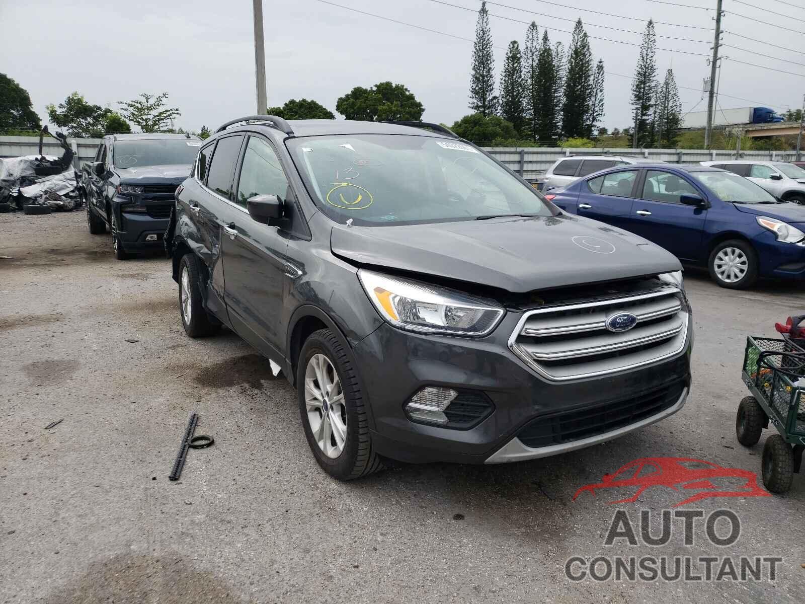FORD ESCAPE 2018 - 1FMCU0GD5JUB61797