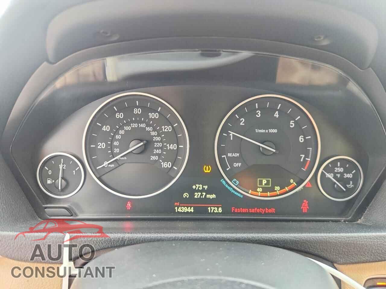 BMW 3 SERIES 2015 - WBA3B1C51FP681383
