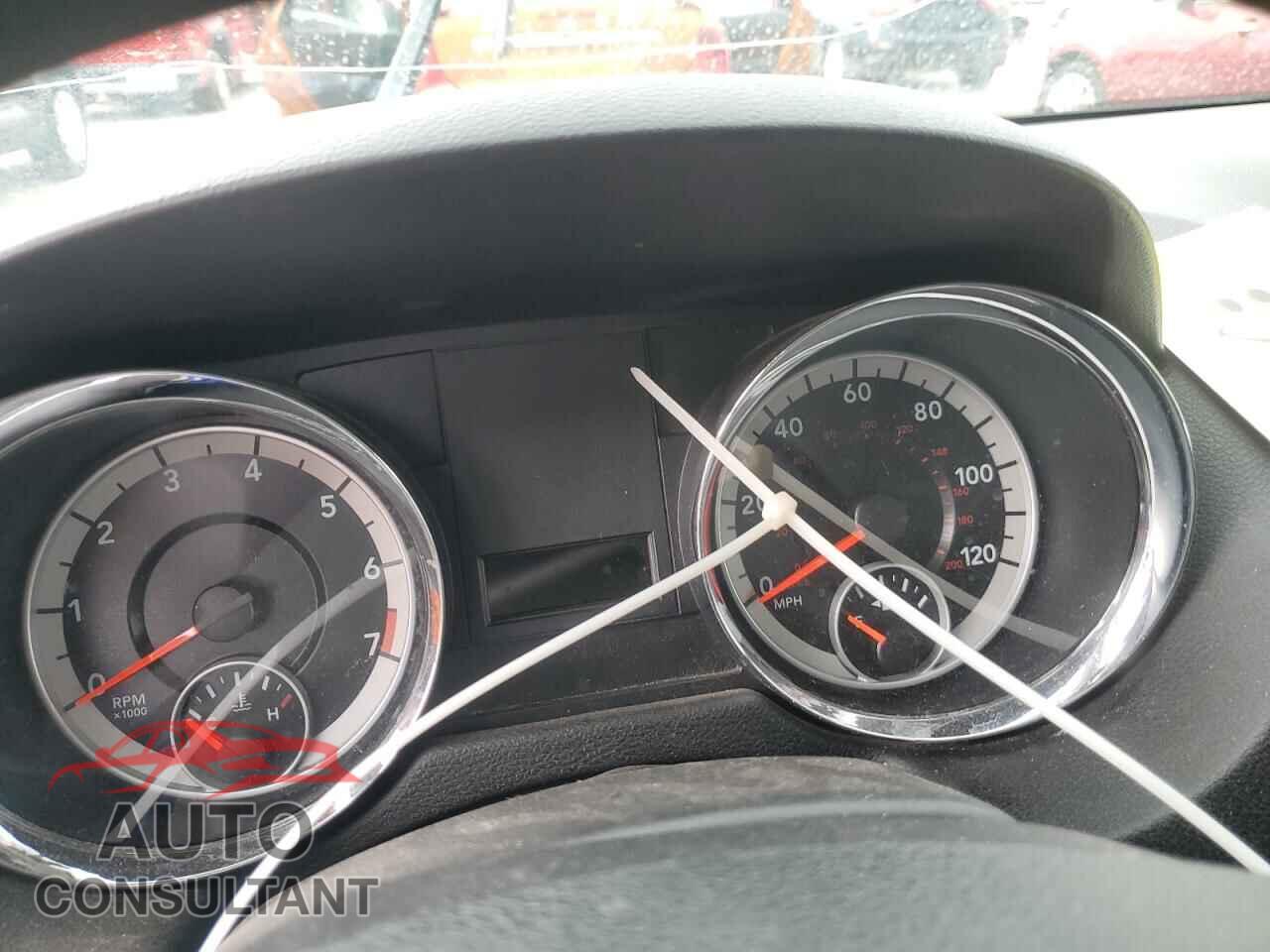 DODGE CARAVAN 2011 - 2D4RN3DG8BR789768