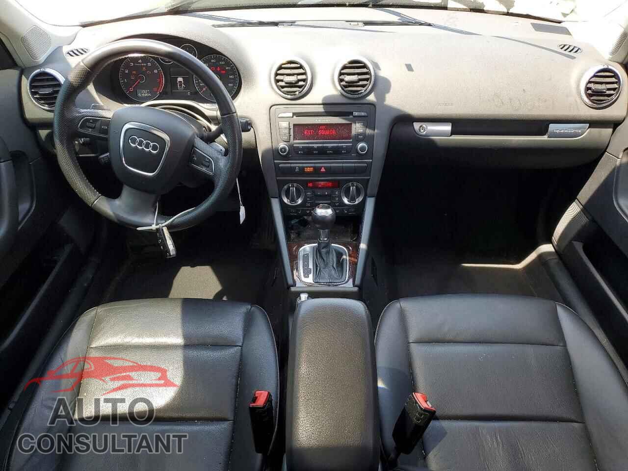 AUDI A3 2013 - WAUMFAFM1DA017399