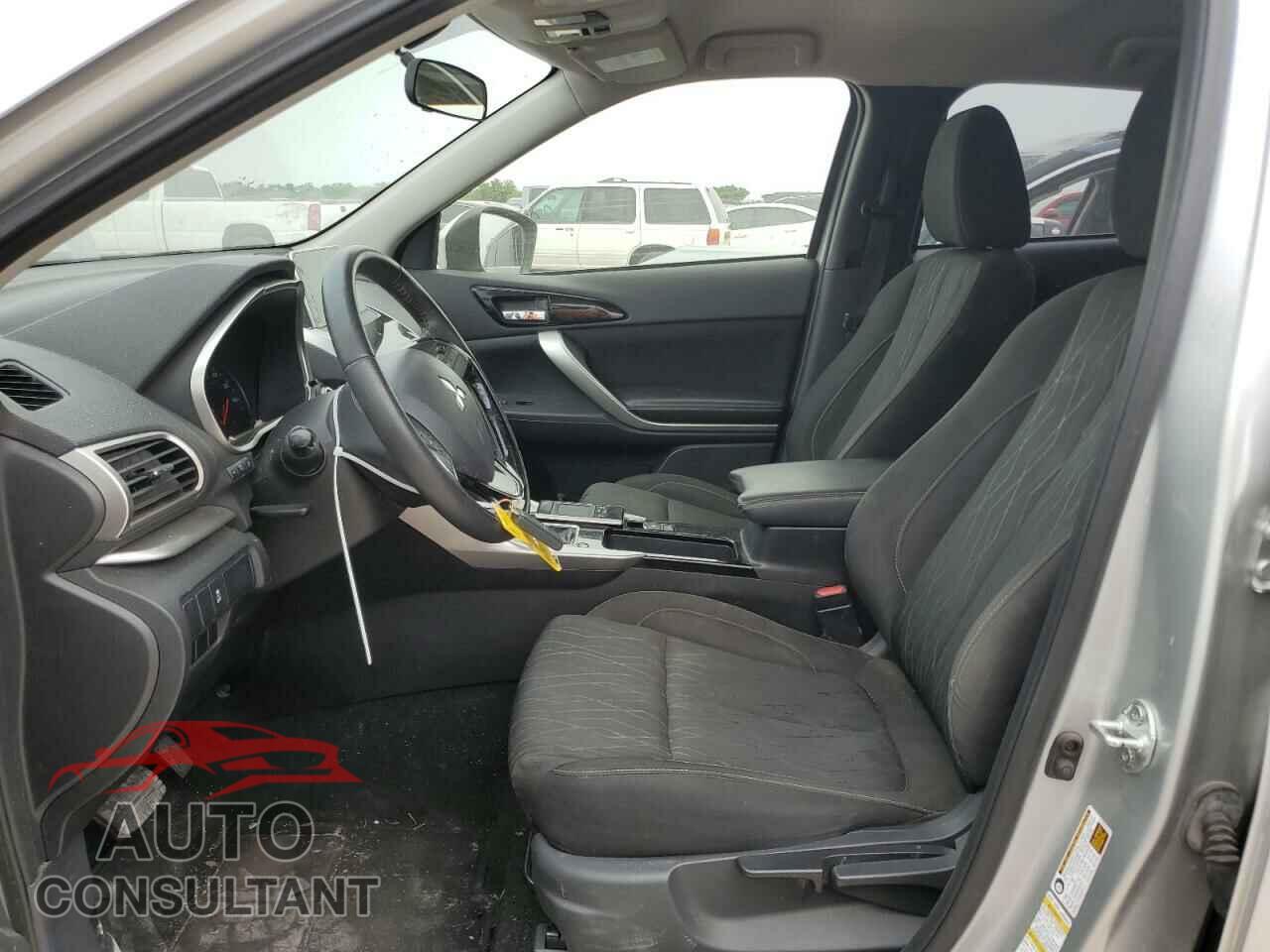 MITSUBISHI ECLIPSE 2018 - JA4AT5AA5JZ041649