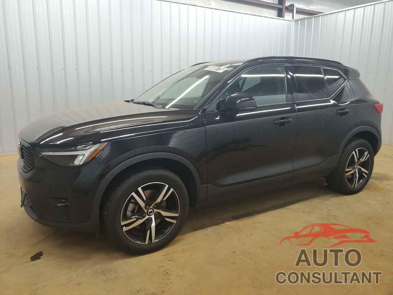 VOLVO XC40 PLUS 2023 - YV4L12UL4P2967328