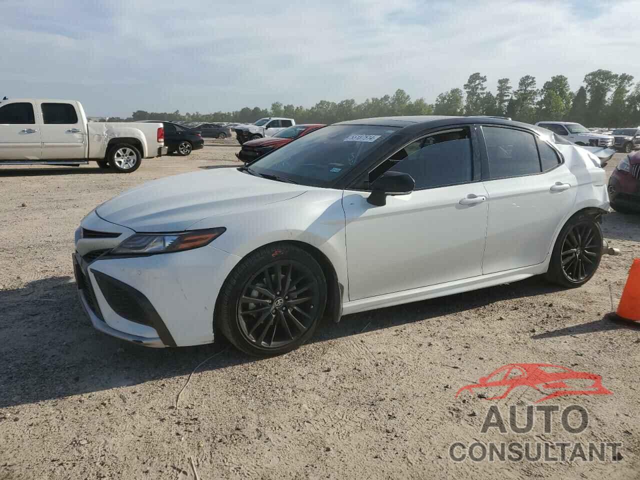 TOYOTA CAMRY 2021 - 4T1KZ1AK0MU048449