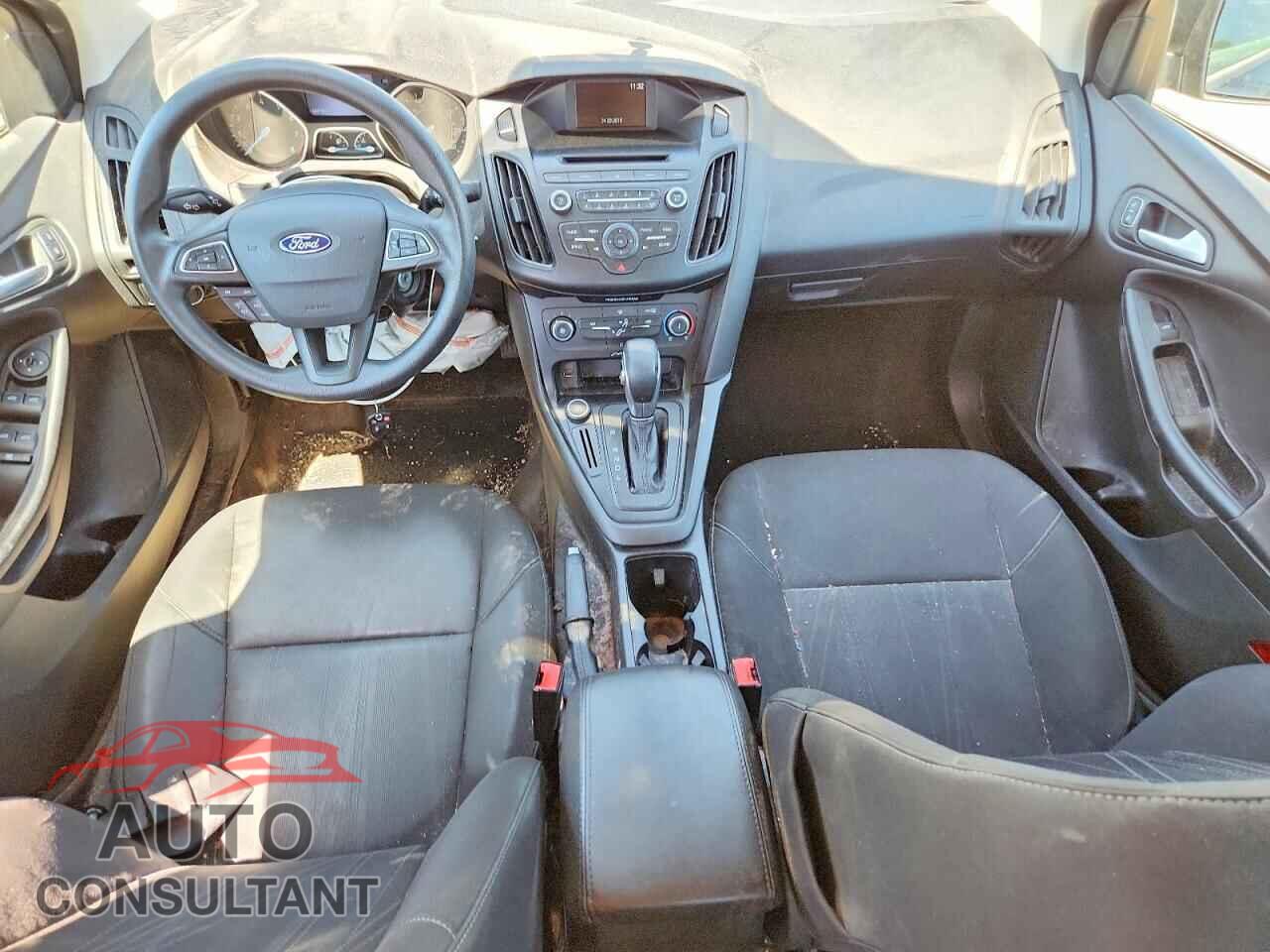 FORD FOCUS 2017 - 1FADP3F26HL339417