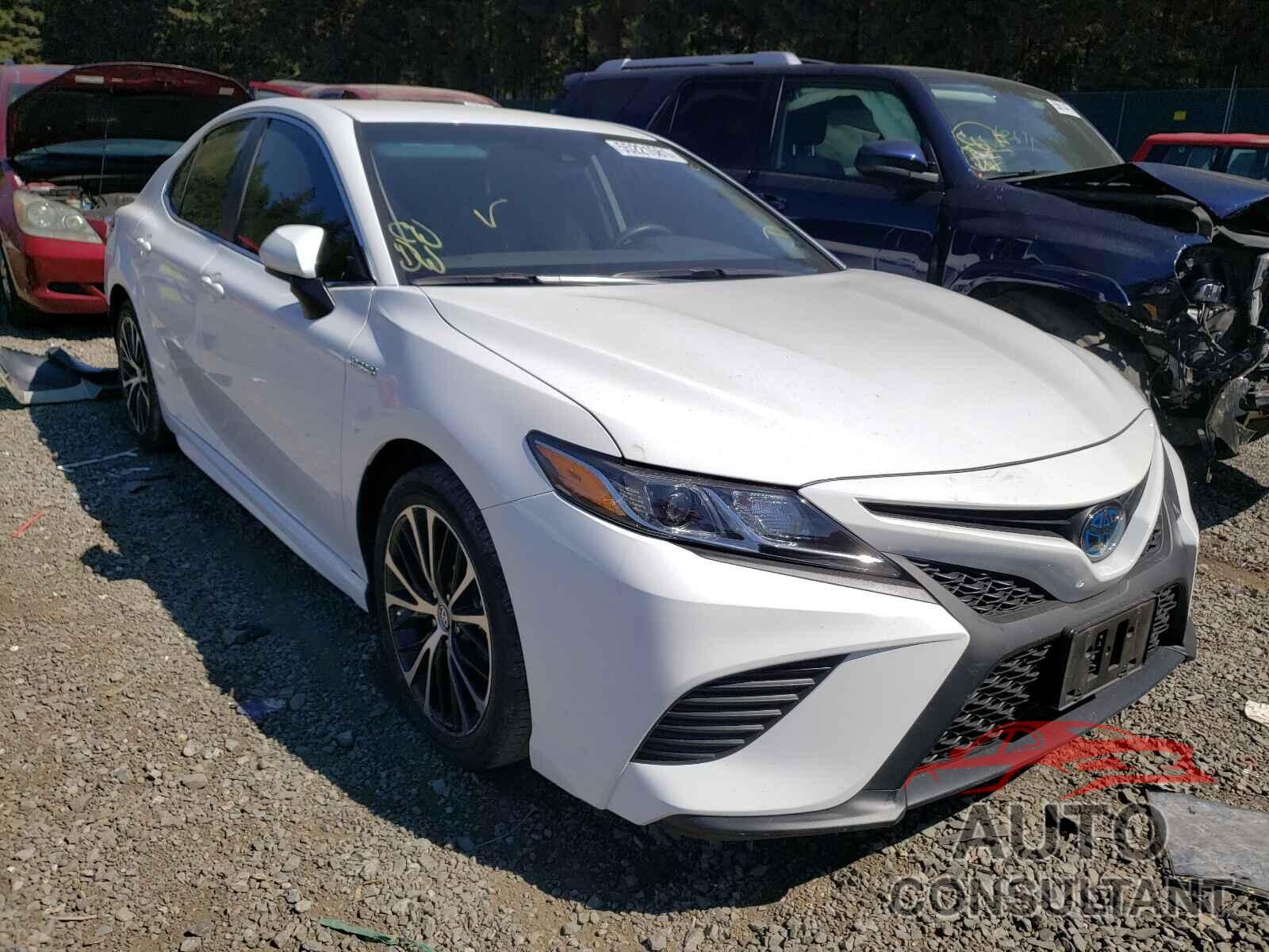 TOYOTA CAMRY 2019 - 4T1B21HK2KU521288