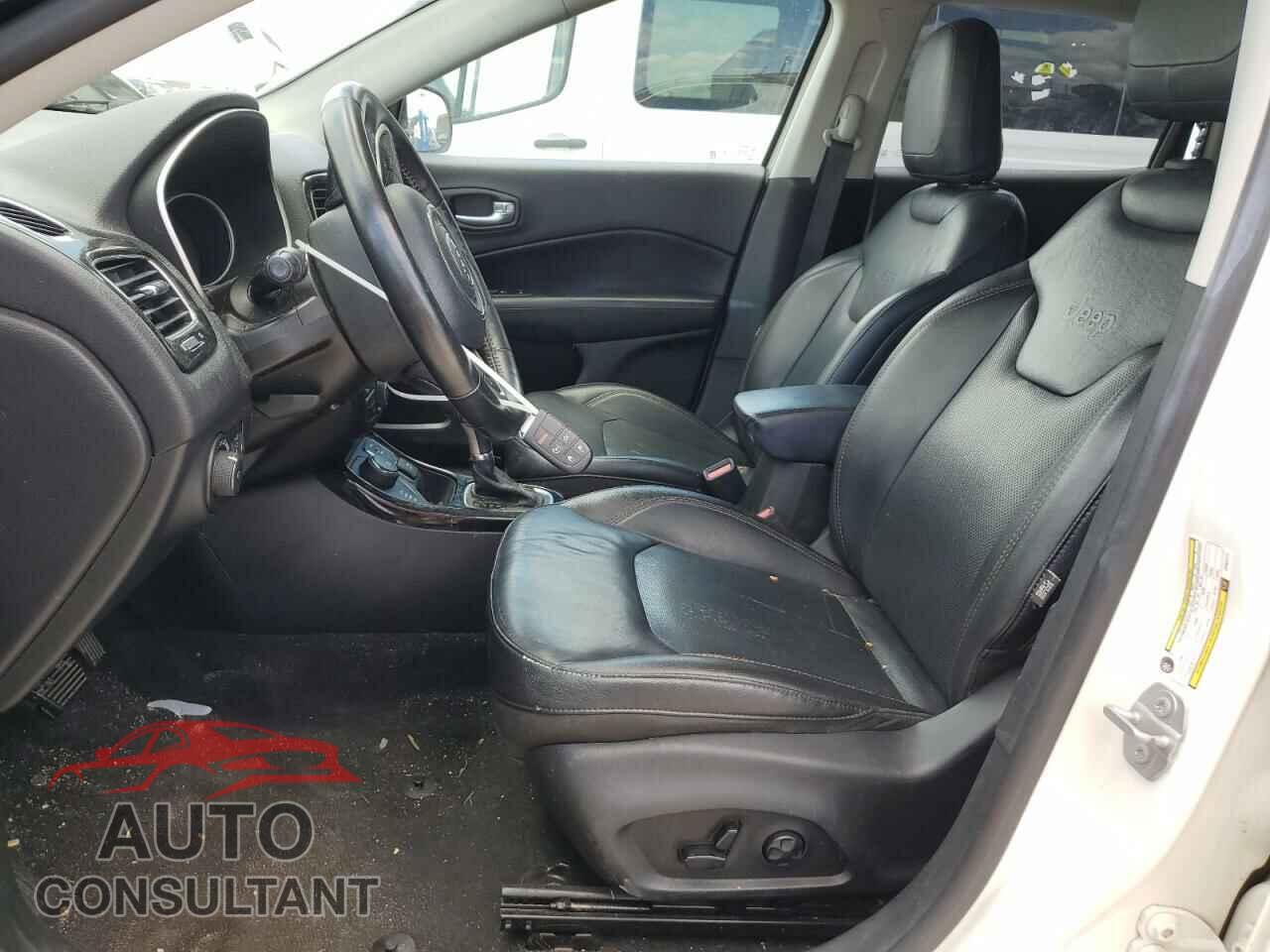 JEEP COMPASS 2018 - 3C4NJDCB3JT401411