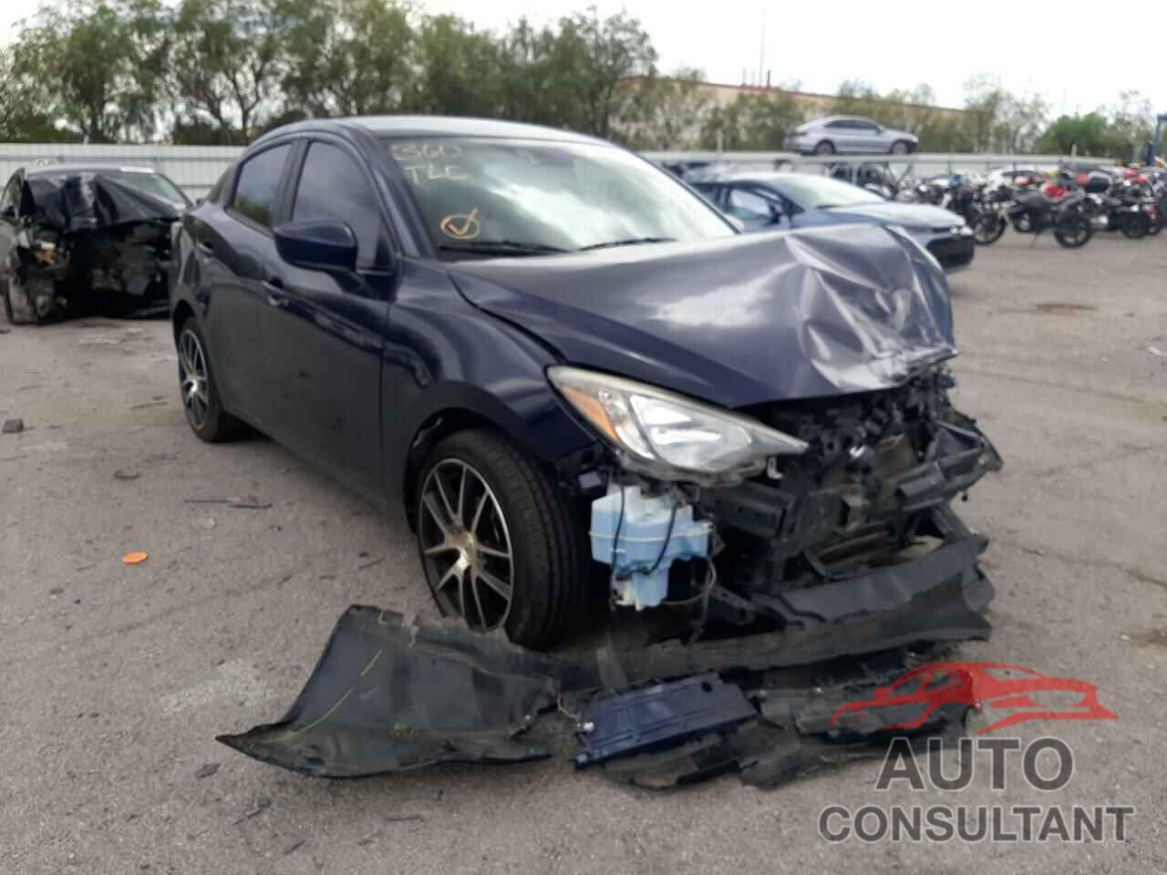 TOYOTA YARIS 2017 - 3MYDLBYV2HY153809
