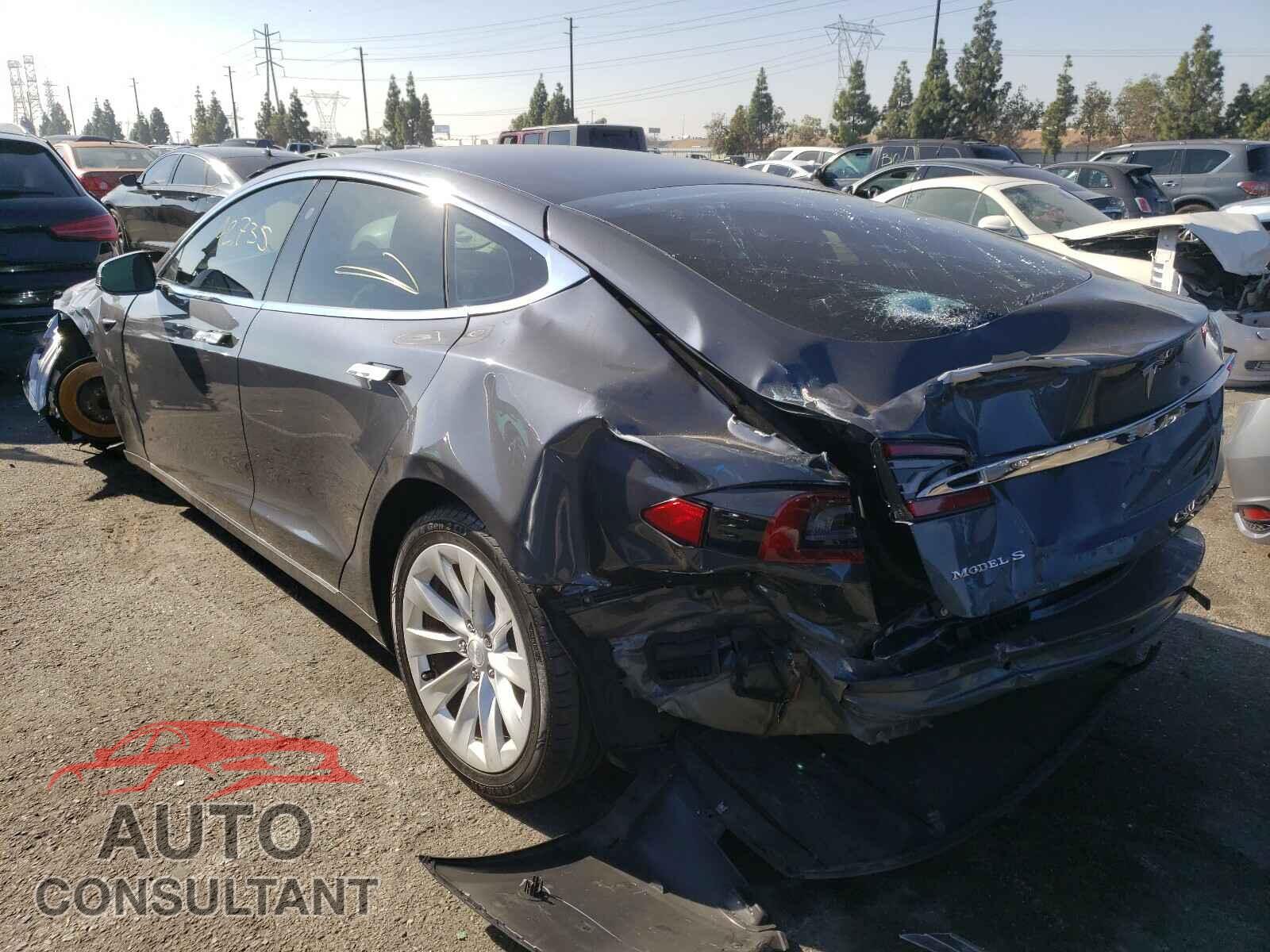 TESLA MODEL S 2017 - 5YJSA1E14HF202933