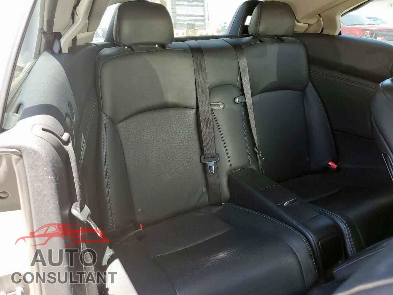 LEXUS IS 2011 - JTHFF2C28B2515951