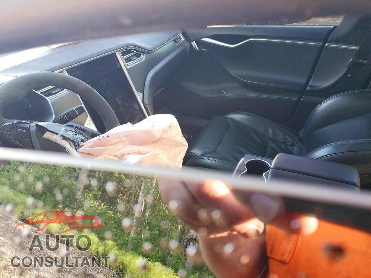 TESLA MODEL S 2017 - 5YJSA1E4XHF187137