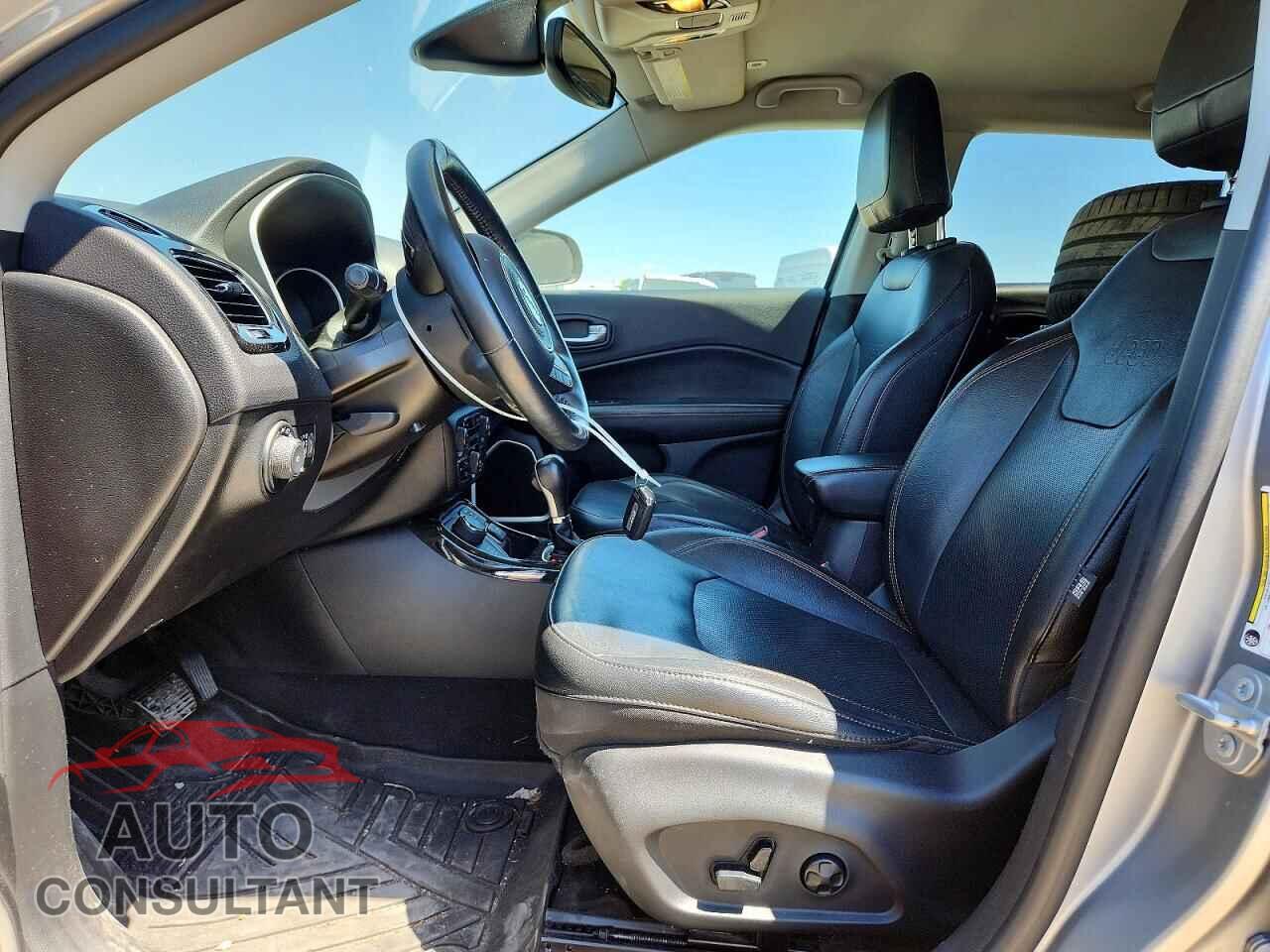JEEP COMPASS 2019 - 3C4NJDCBXKT753497