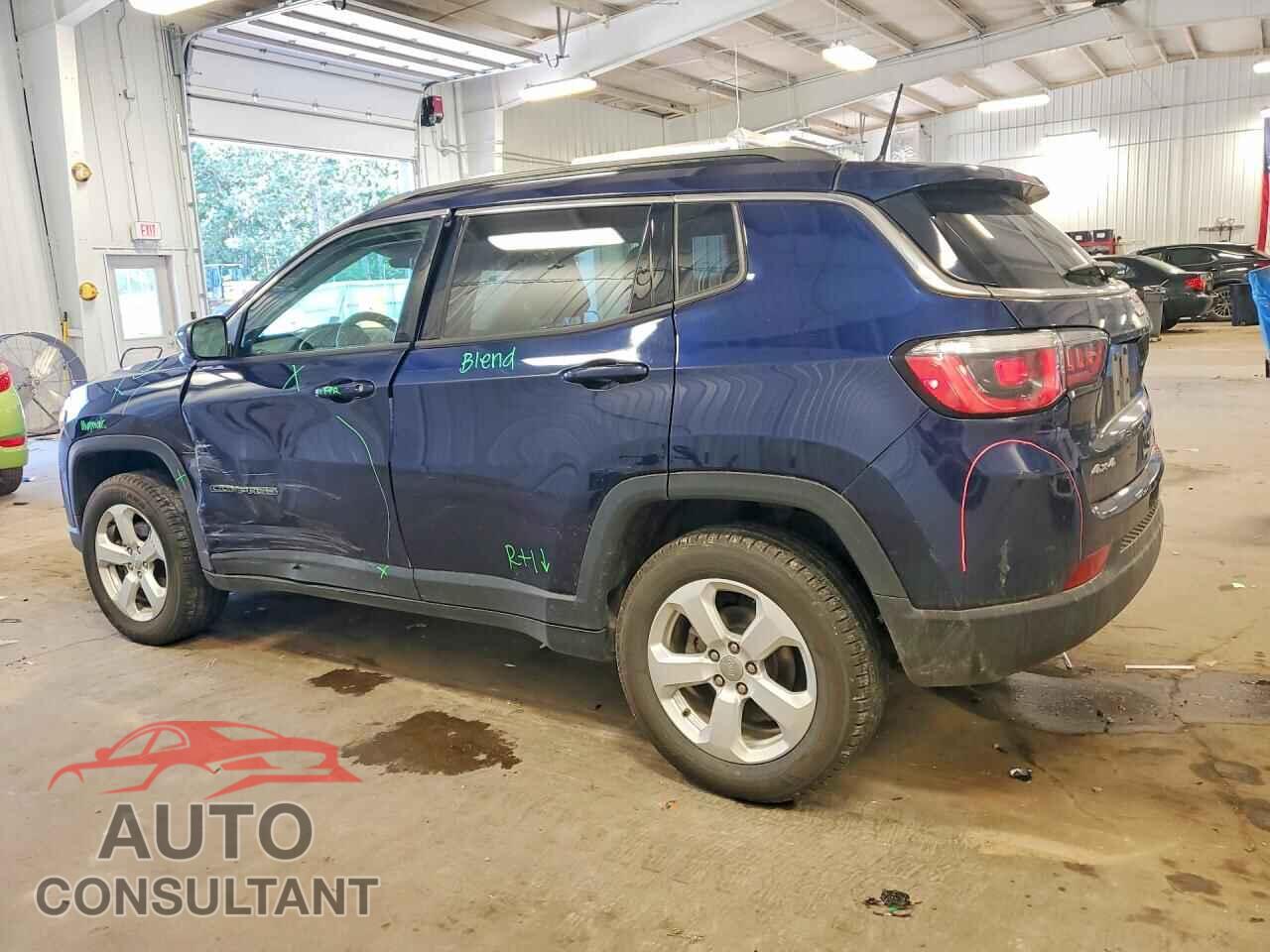 JEEP COMPASS 2018 - 3C4NJDBB4JT180905