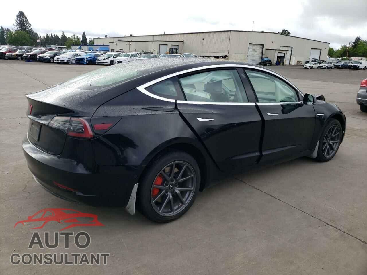 TESLA MODEL 3 2019 - 5YJ3E1EA7KF304386