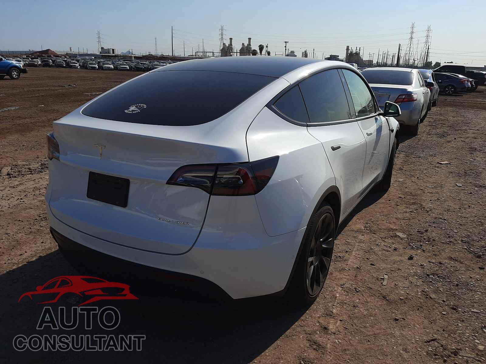 TESLA MODEL Y 2021 - 5YJYGDEEXMF202832