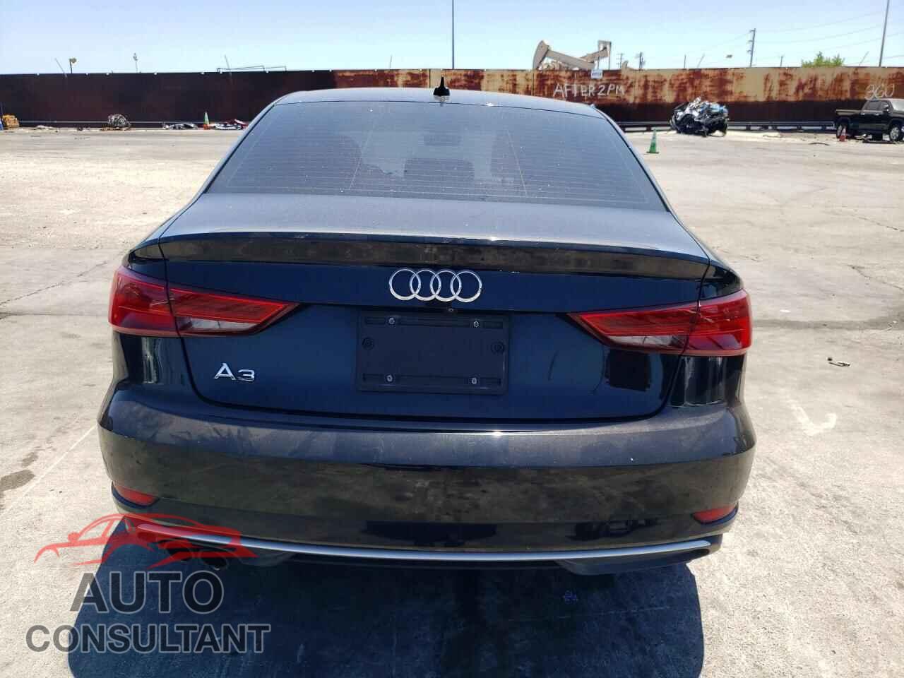 AUDI A3 2018 - WAUAUGFF6J1014605