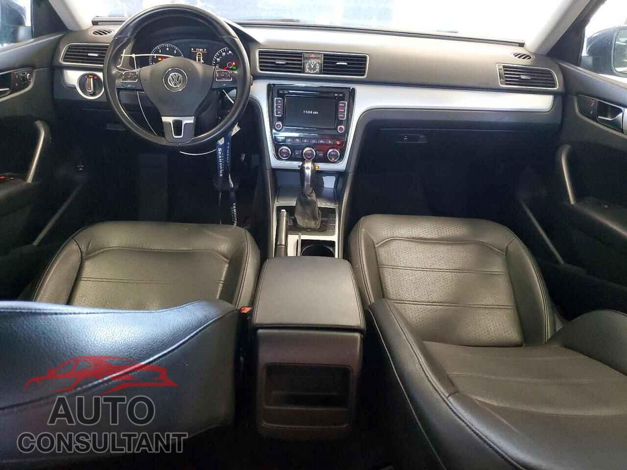 VOLKSWAGEN PASSAT 2012 - 1VWBP7A37CC040372
