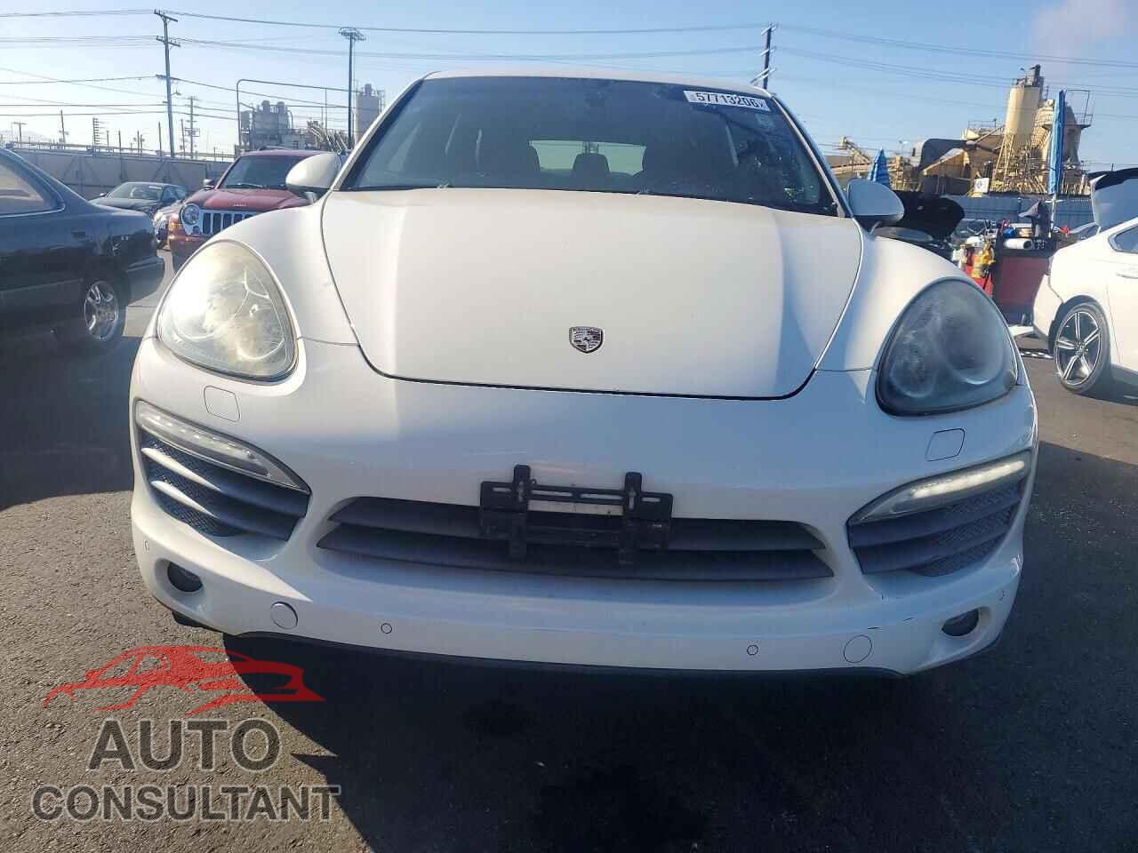 PORSCHE CAYENNE 2011 - WP1AB2A25BLA42058