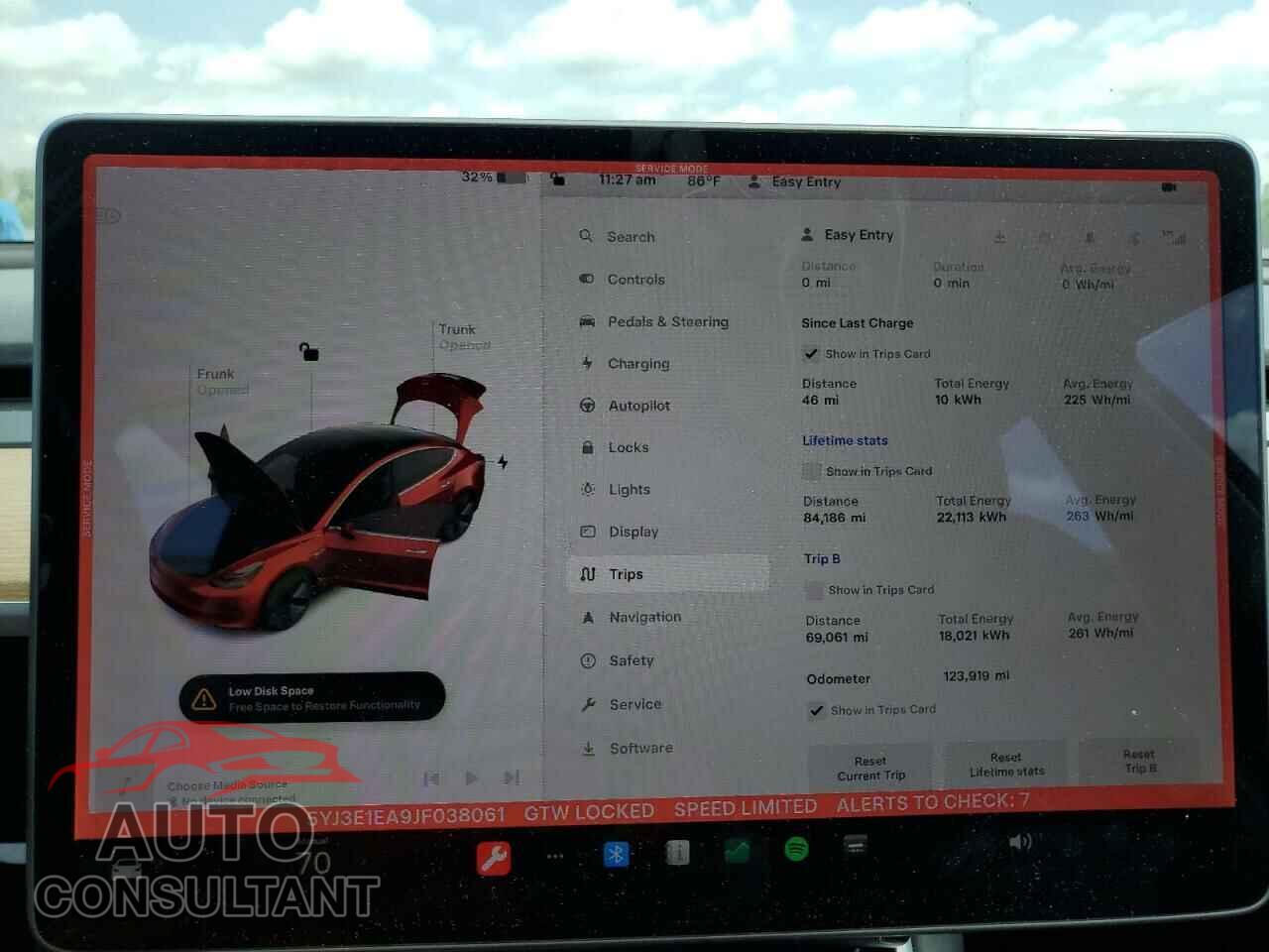 TESLA MODEL 3 2018 - 5YJ3E1EA9JF038061
