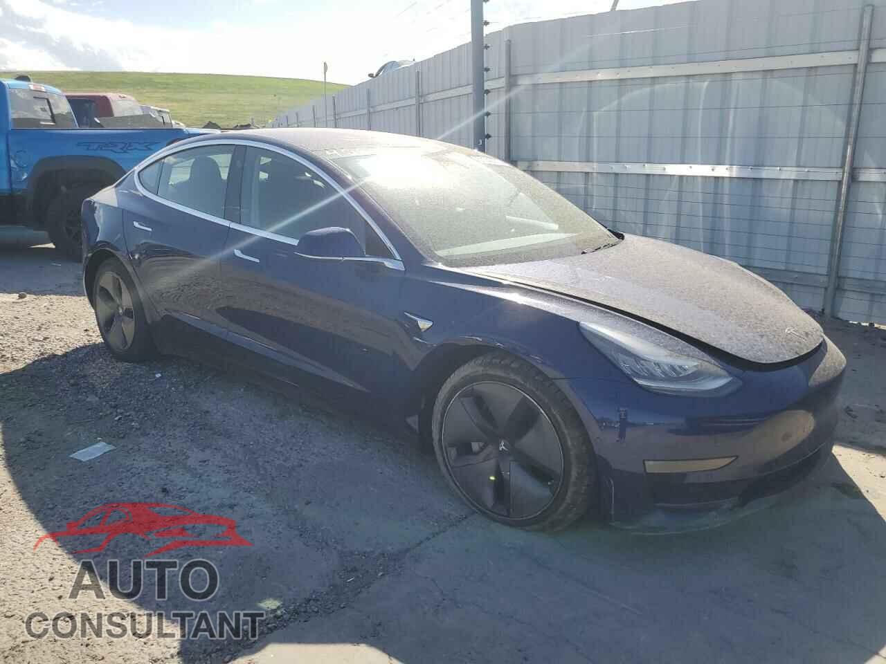 TESLA MODEL 3 2018 - 5YJ3E1EBXJF105307