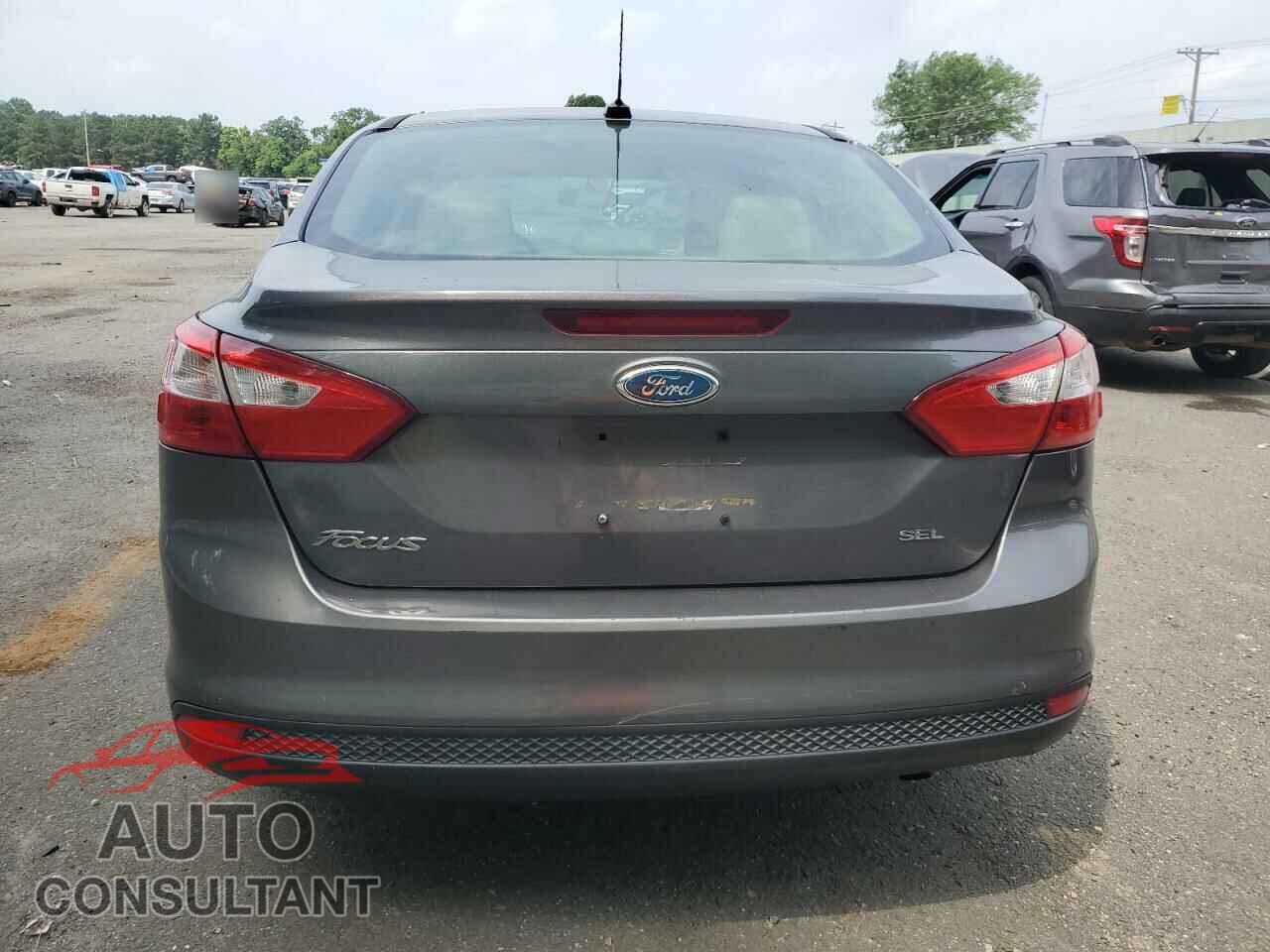 FORD FOCUS 2012 - 1FAHP3H24CL132208