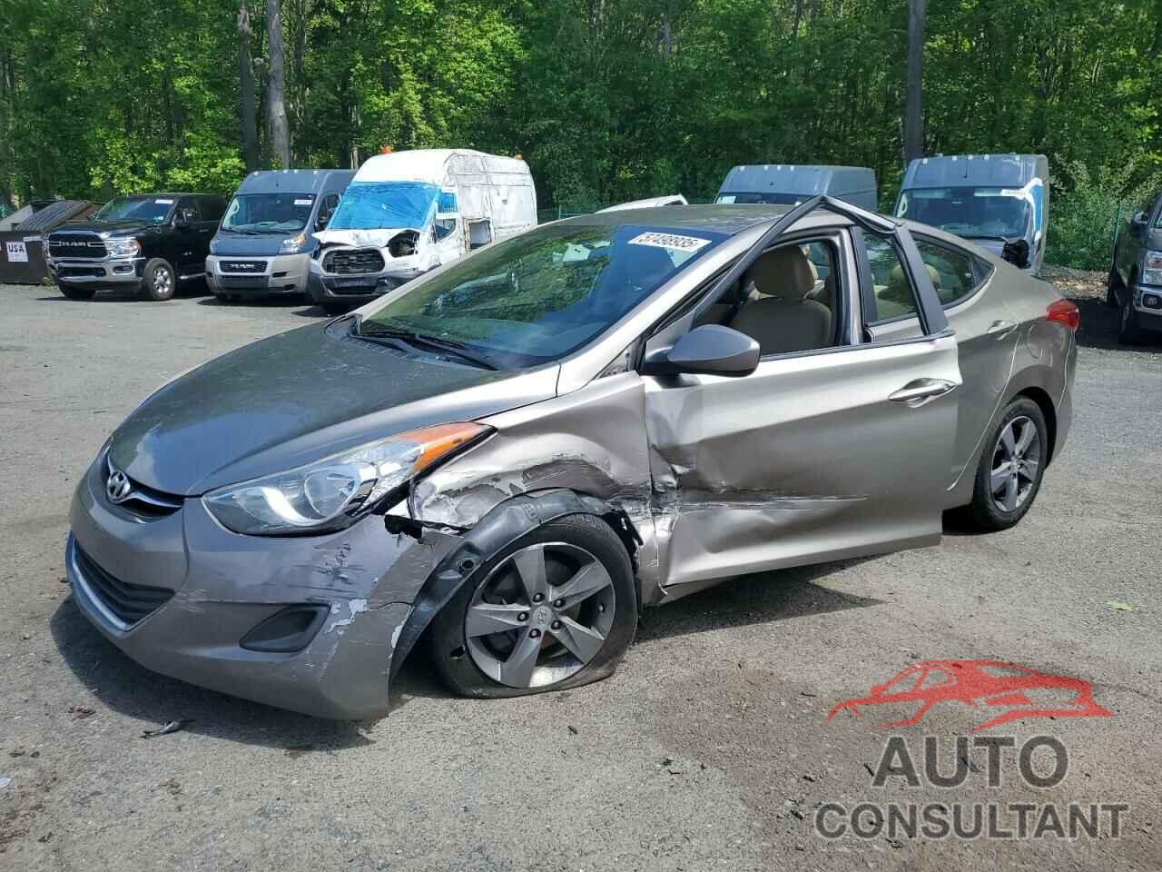 HYUNDAI ELANTRA 2013 - 5NPDH4AE2DH355577